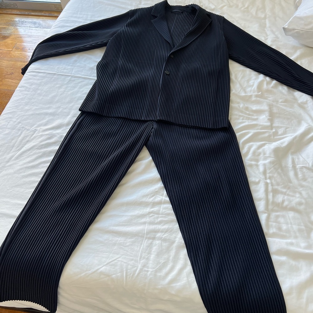 Issey Miyake Homme Plissé Navy Pleated Suit